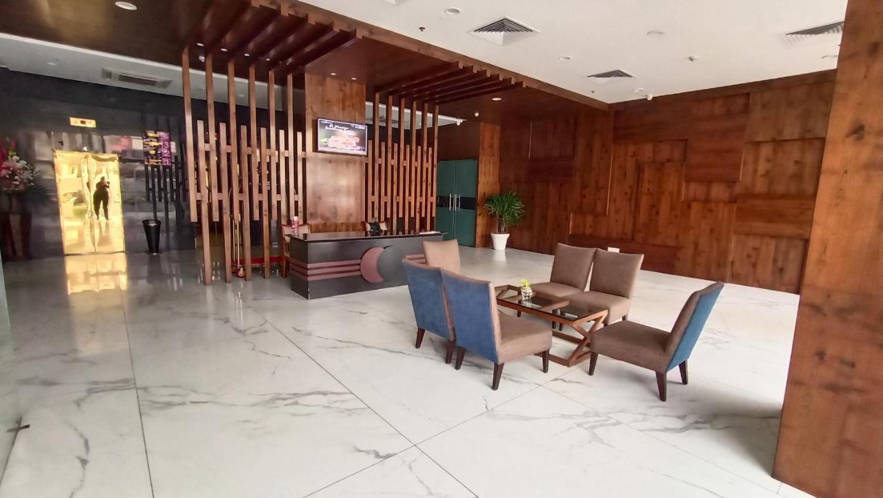 Regenta Central Hotel & Convention Centre Nagpur Exterior photo